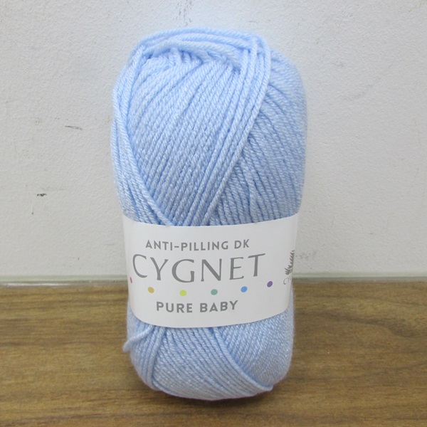 Cygnet Anti-Pilling Double Knit Yarn, Pastel Blue